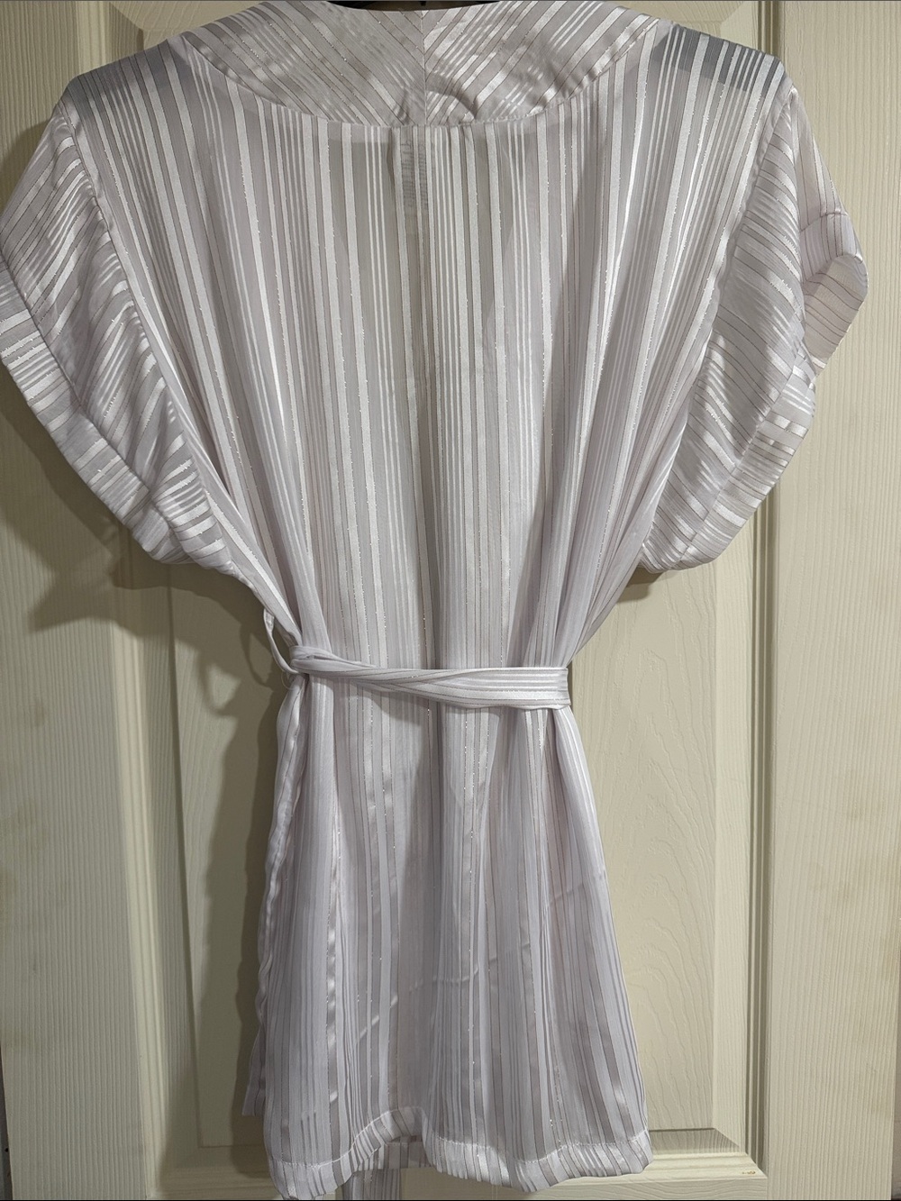 Cover up / Robe top. - Picture 5 of 5